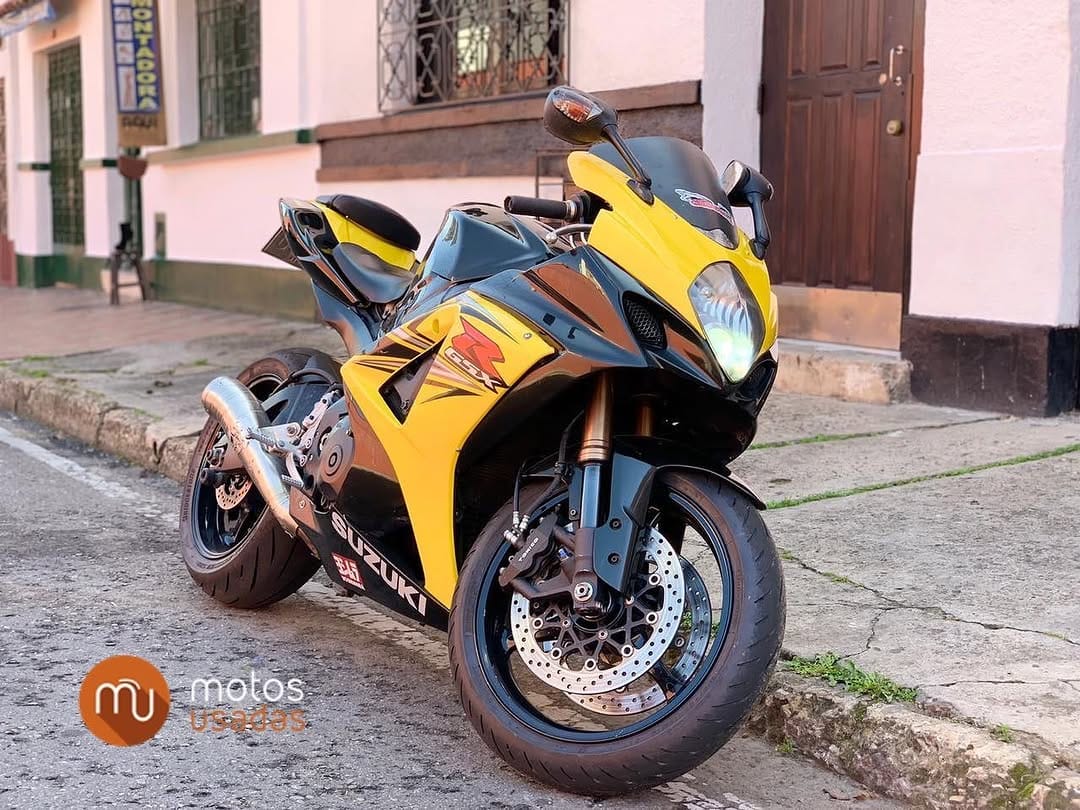 Post 2 by Motos Usadas Colombia SAS on Instagram (image)