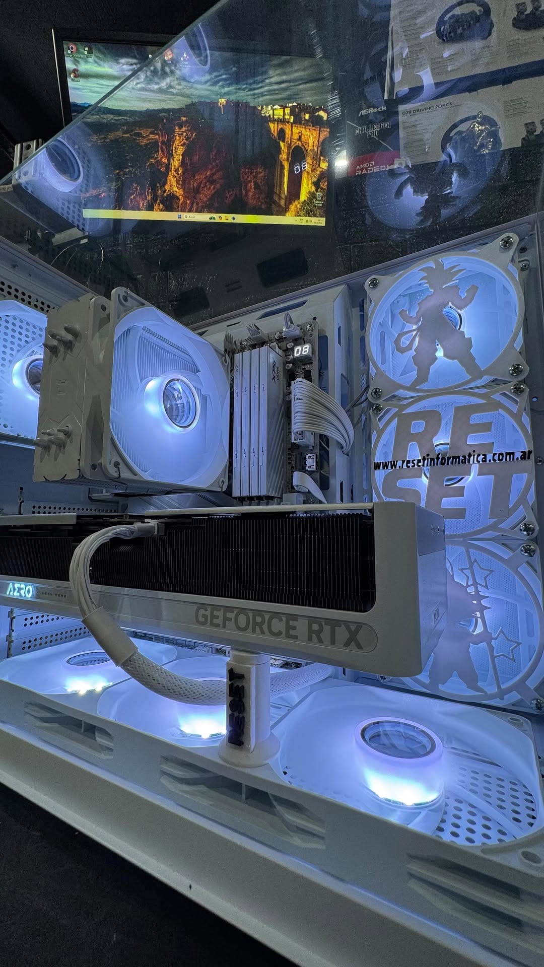 Post 8 by Reset Informática | Armados de PC | Tienda gamer on Instagram (video)