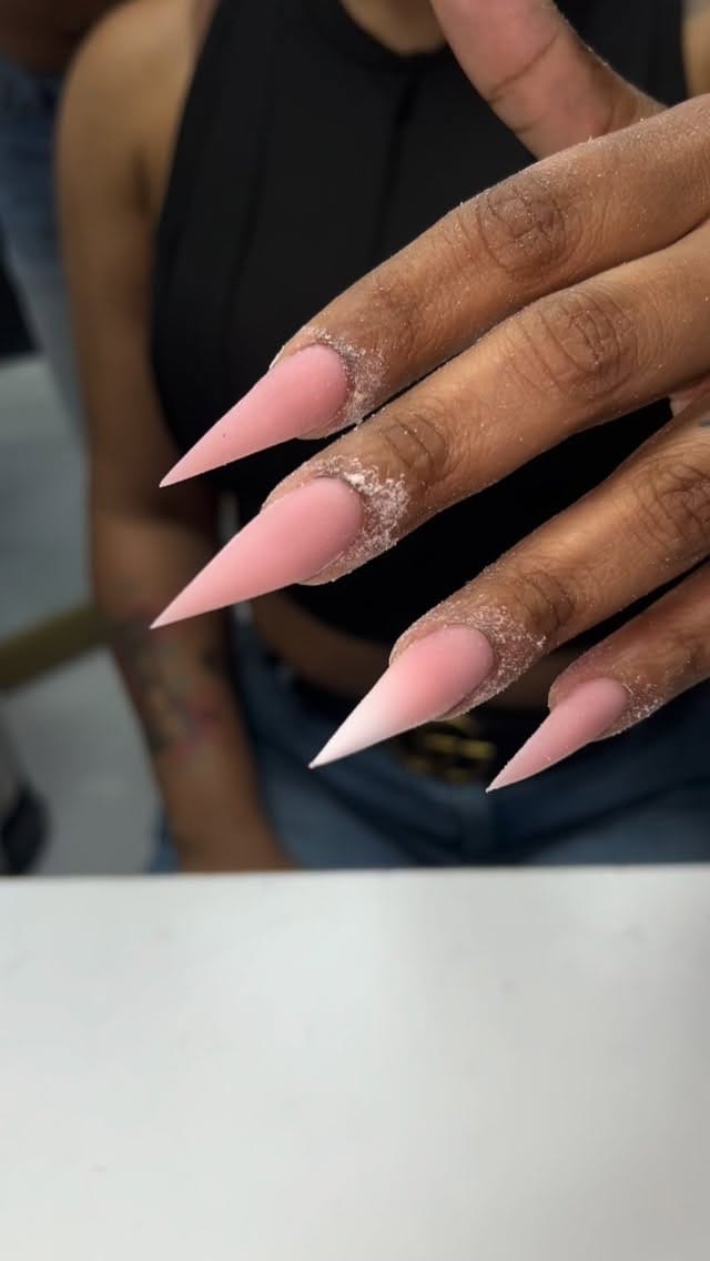 Post 2 by THEE Beauty Boss 💅🏽 on Instagram (video)