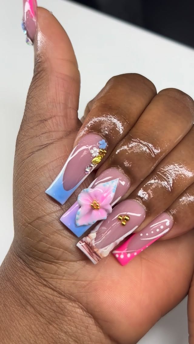 Post 3 by THEE Beauty Boss 💅🏽 on Instagram (video)