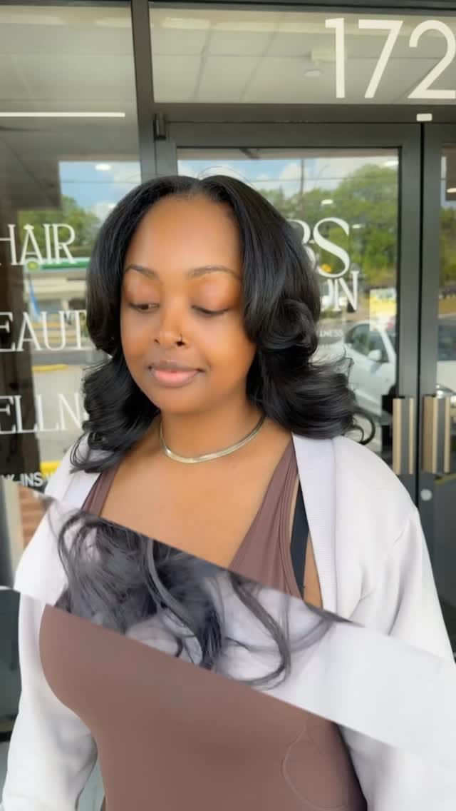 Post 1 by Courtney CP on Instagram (video)