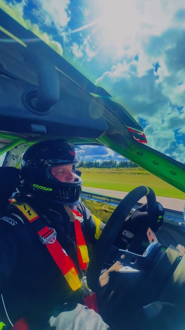 Post 6 by United Tires on Instagram (video)