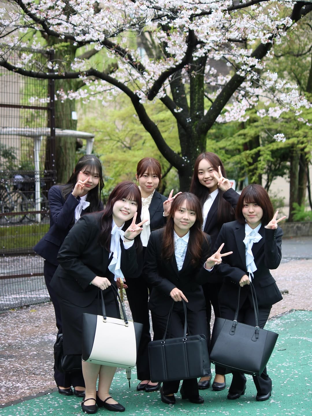 Post 8 by 武蔵大学 / Musashi University on Instagram (carousel)