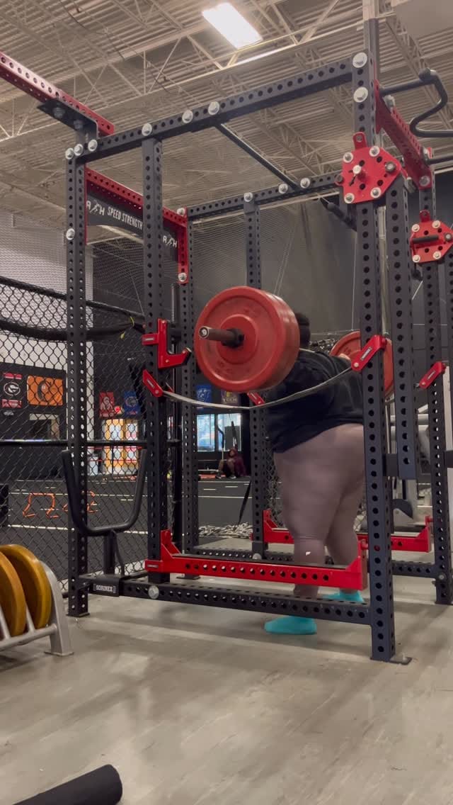 Post 6 by Shelby on Instagram (video)