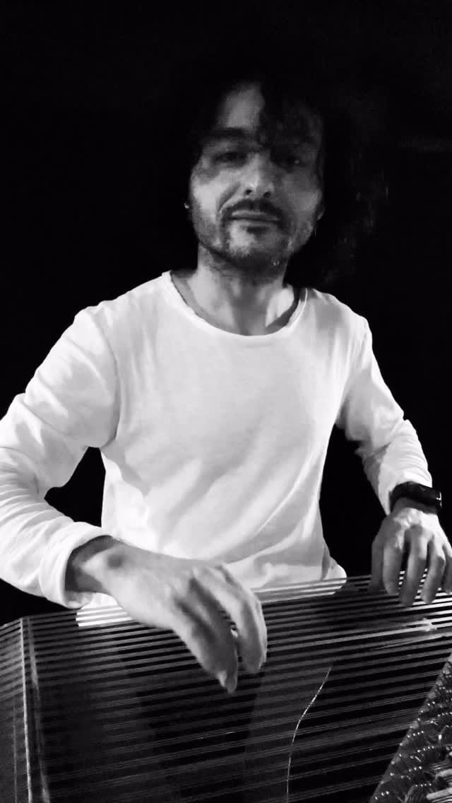 Post 1 by SEZER YILMAZ | Musician on Instagram (video)