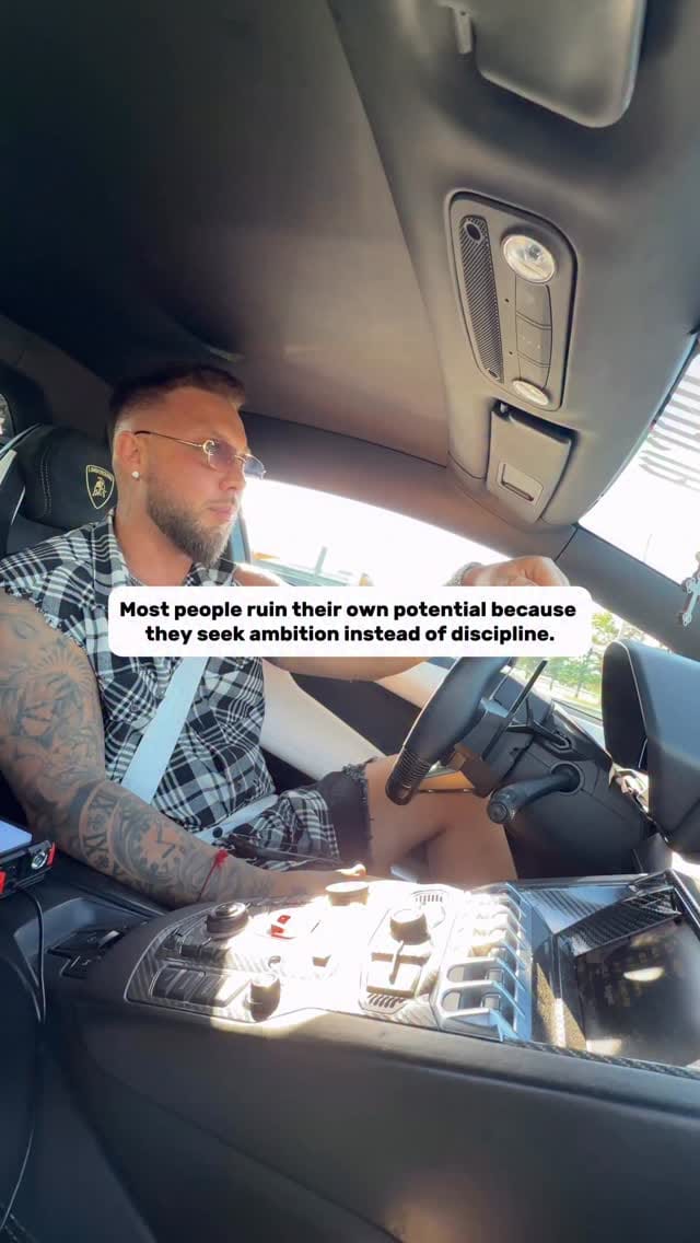 Post 1 by Stanislav Kravtchouk on Instagram (video)