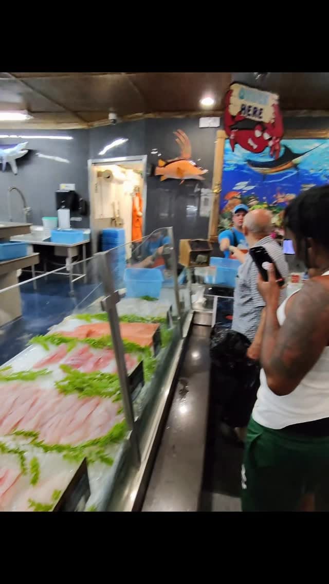 Post 4 by Fresh Florida Fisheries on Instagram (video)