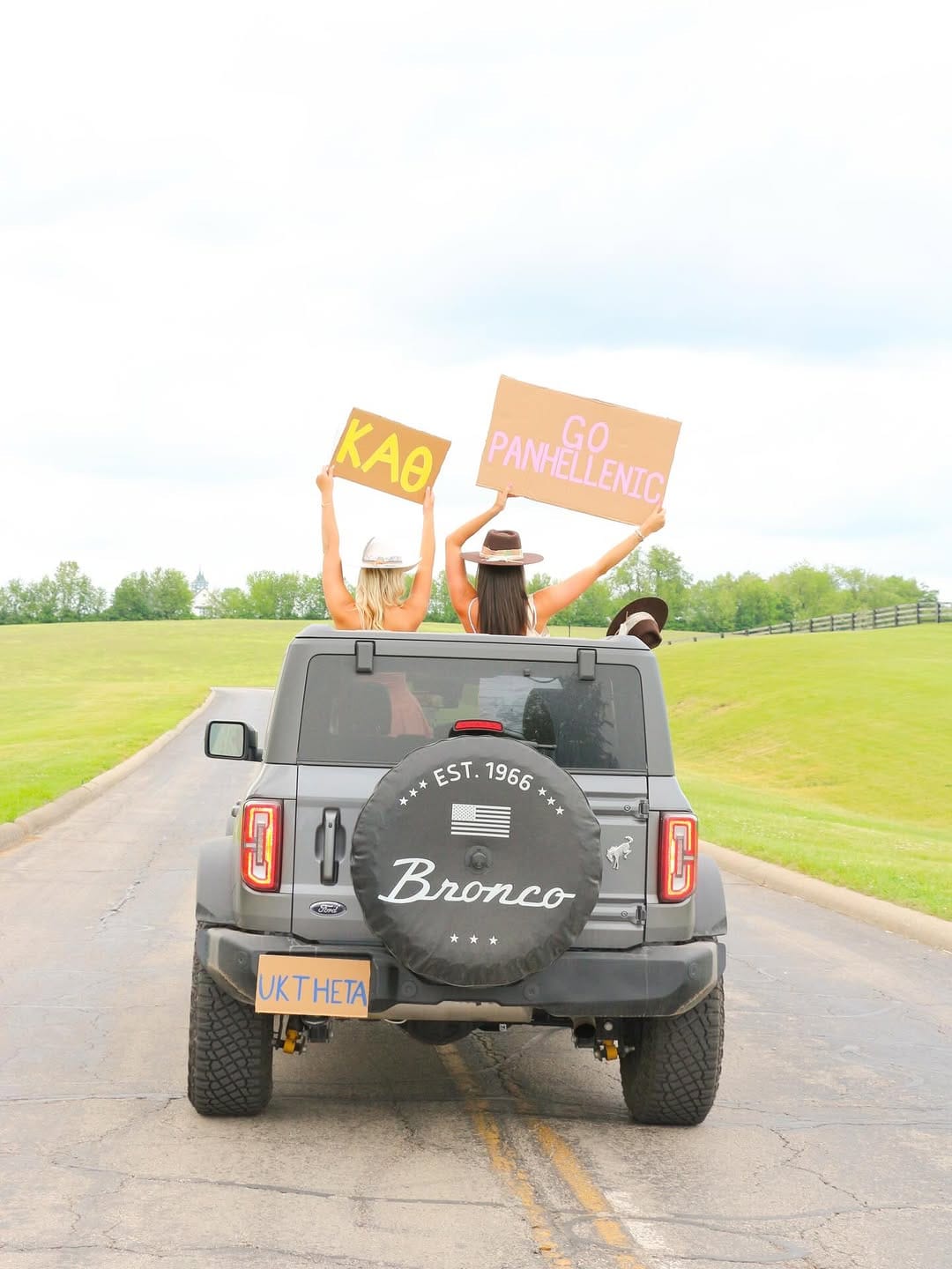 Post 7 by KAPPA ALPHA THETA on Instagram (image)