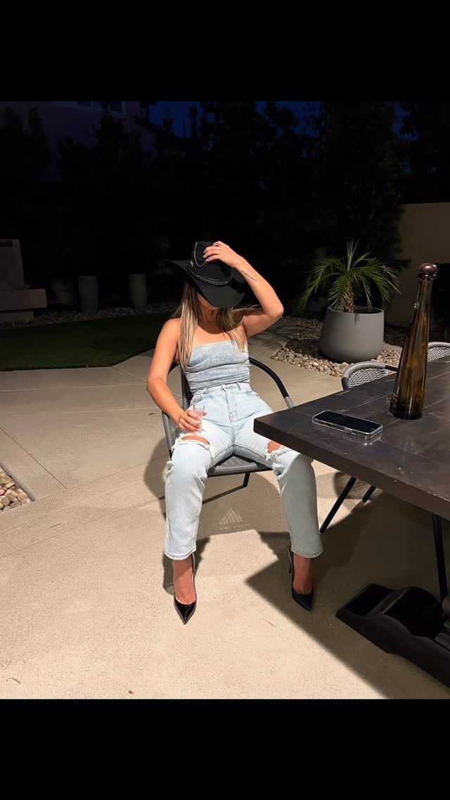 Post 5 by ᴠɪᴄᴛᴏʀɪᴀ's ʙᴏᴜᴛɪǫᴜᴇ on Instagram (video)