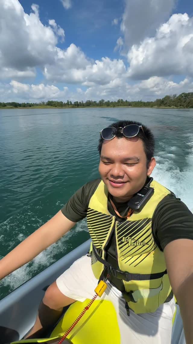 Post 3 by Oss Mahesa Ravendra Jr. on Instagram (video)