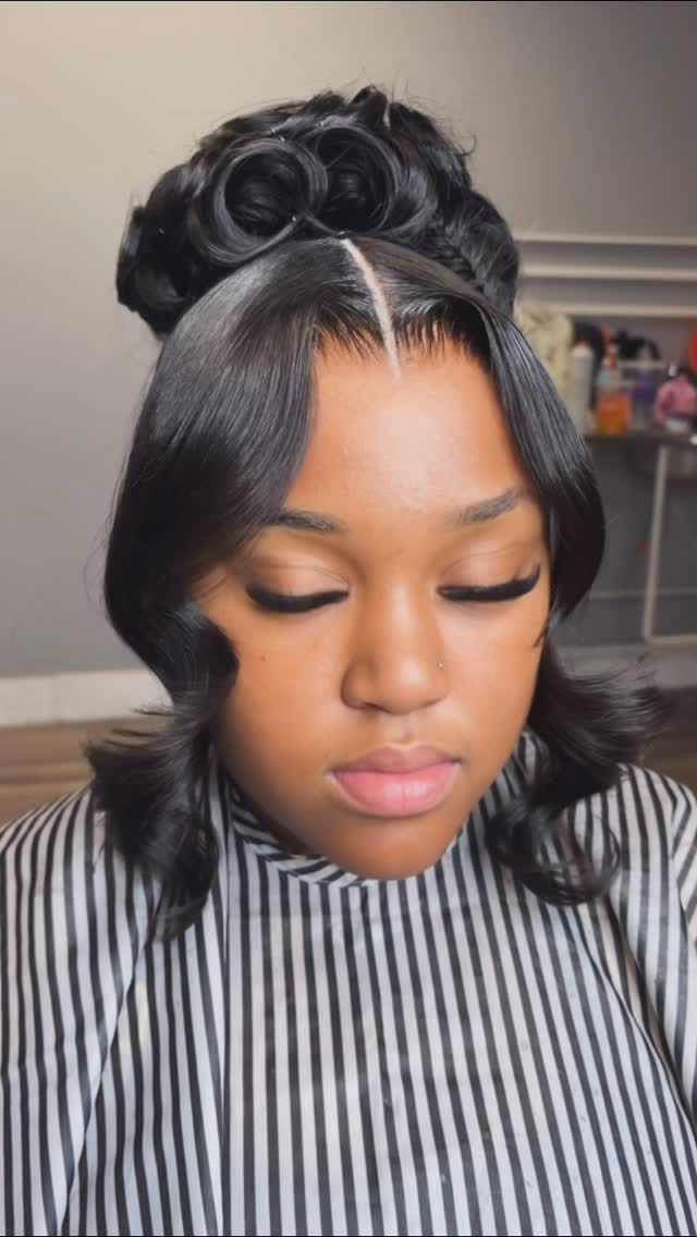 Post 1 by JUNE IS OPEN✨ on Instagram (video)