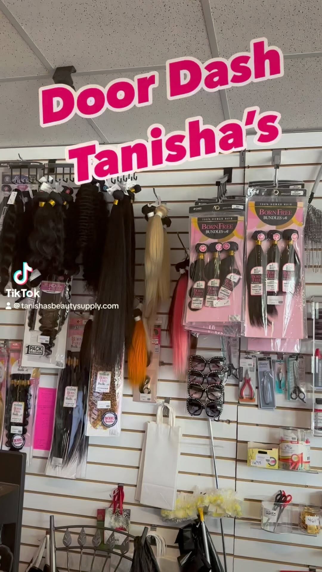 Post 2 by 💇🏾‍♂️Tanisha’s Beauty Supply💇🏾‍♀️ on Instagram (video)
