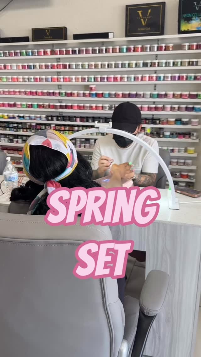 Post 9 by Tha Nails on Instagram (video)