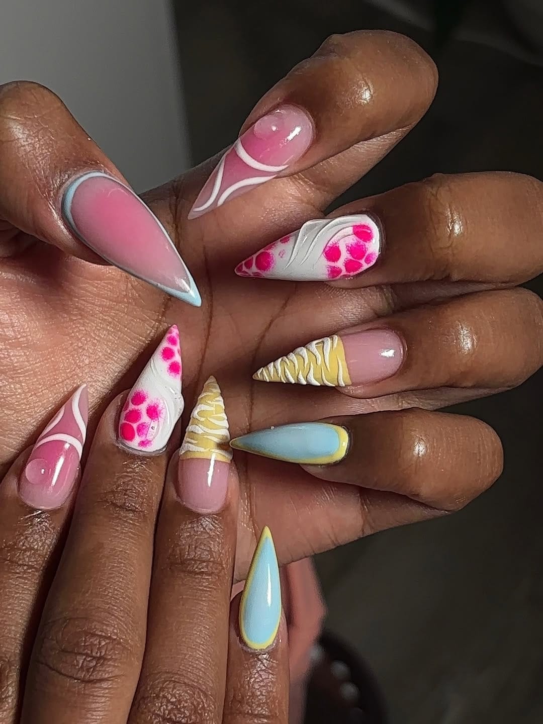 Post 4 by the nail fairy 🧚🏽‍♀️ on Instagram (carousel)