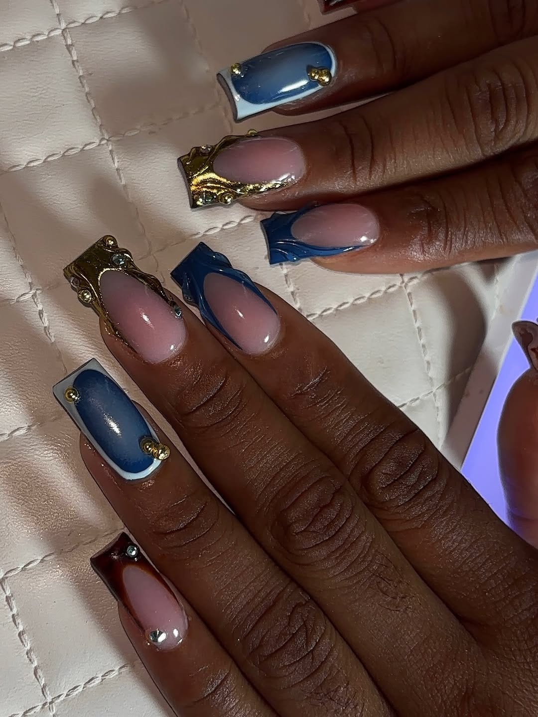 Post 7 by the nail fairy 🧚🏽‍♀️ on Instagram (carousel)