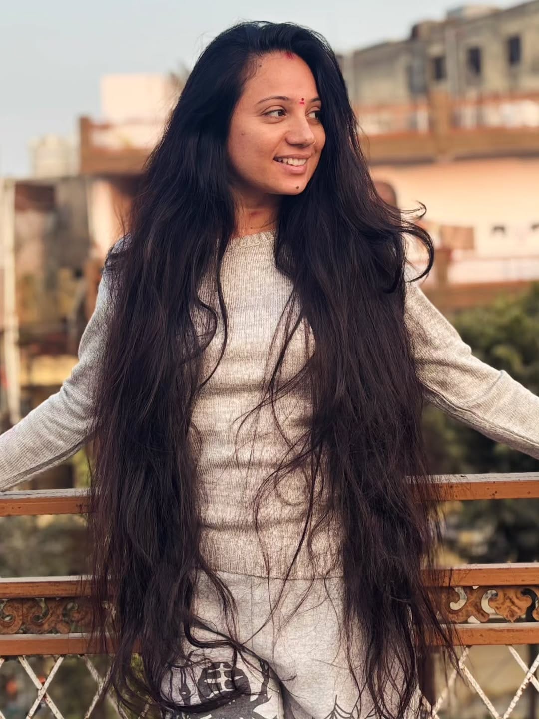 Post 10 by Gusain Pooja on Instagram (carousel)