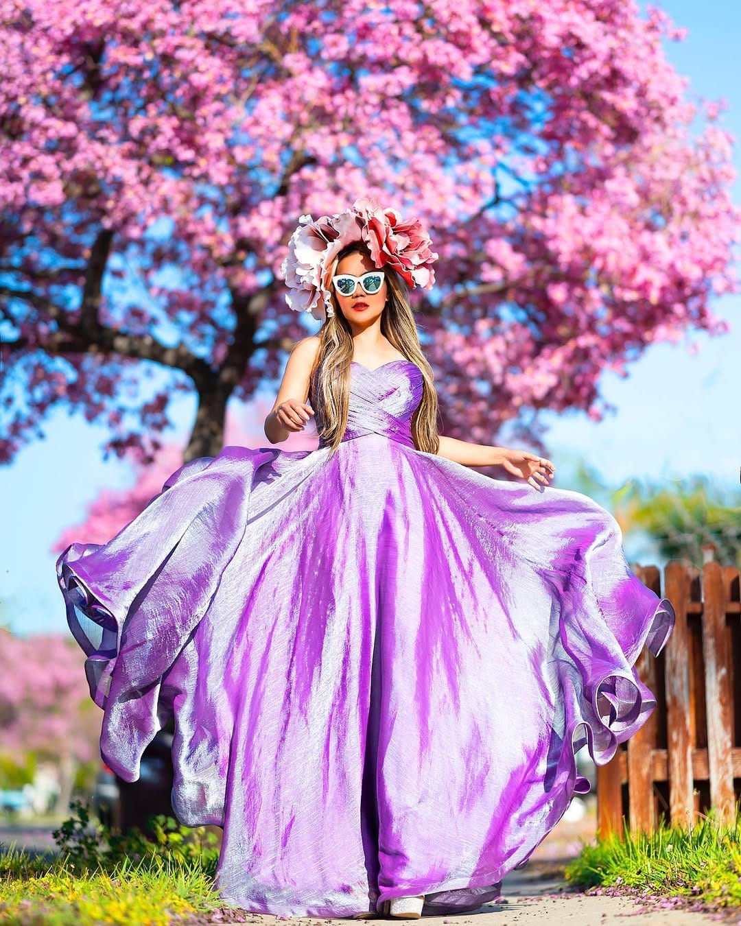 Post 2 by Fashion Frequency on Instagram (carousel)