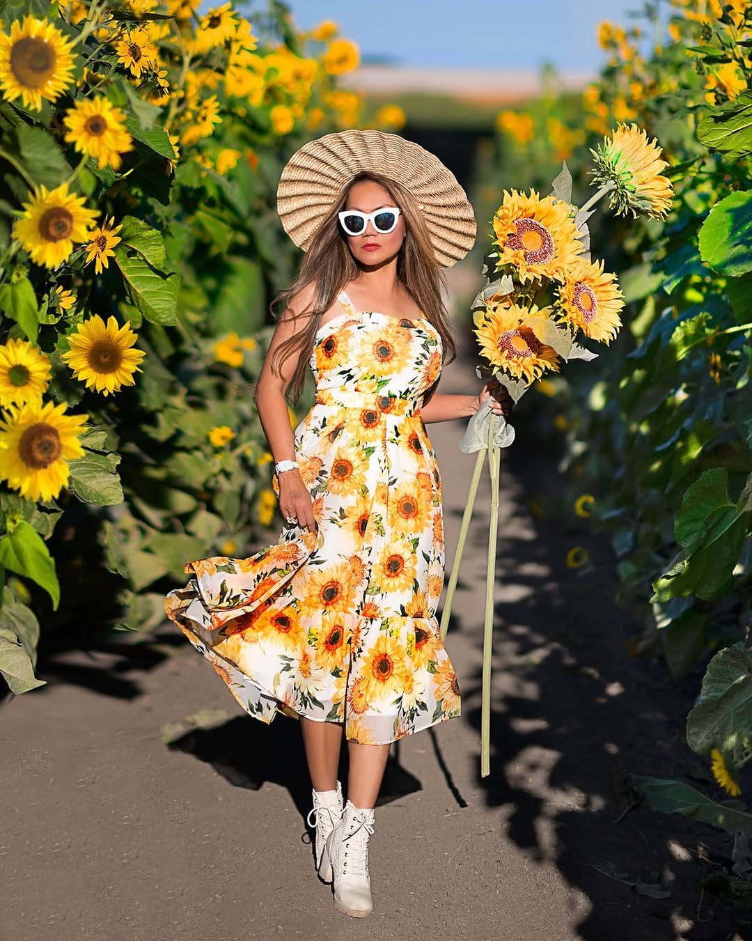 Post 6 by Fashion Frequency on Instagram (image)