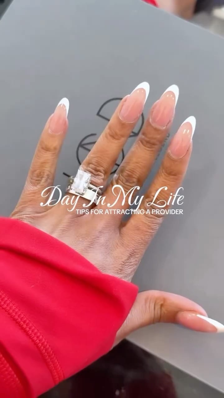 Post 8 by 𝒞𝒾𝒶𝓇𝒶 ℰ𝓁𝒶𝒾𝓃ℯ on Instagram (video)