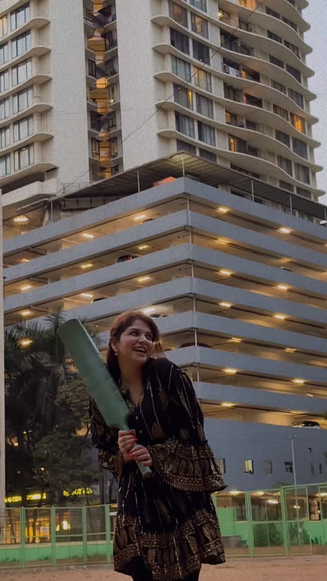 Post 8 by 𝐊𝐚𝐯𝐲𝐚 𝐓𝐡𝐚𝐤𝐮𝐫 on Instagram (video)