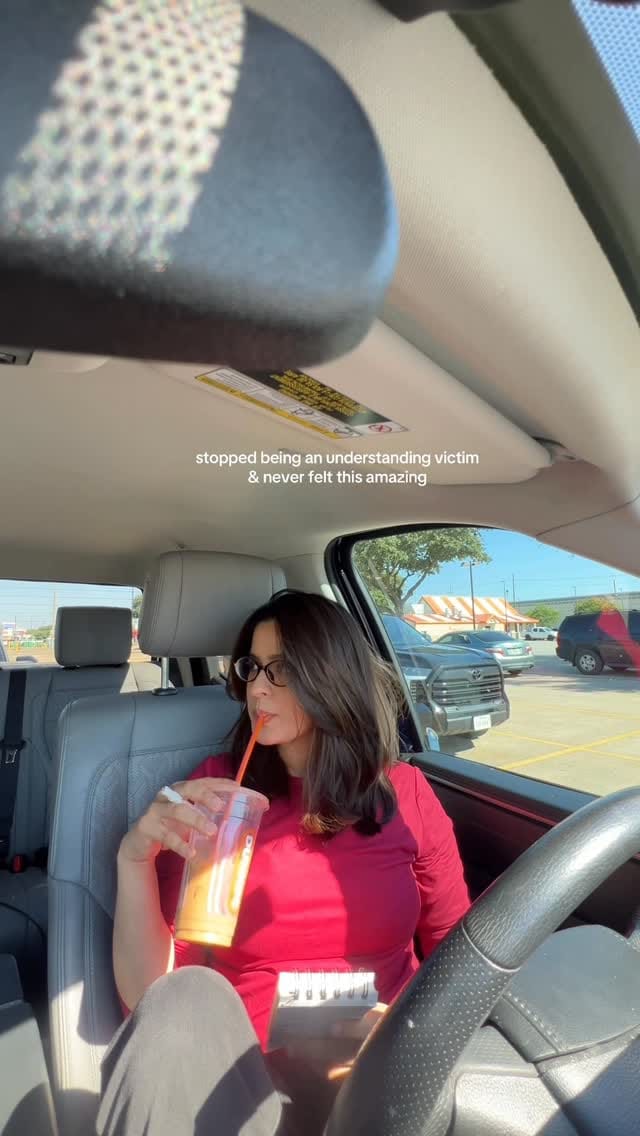 Post 2 by D A N I Y A ✨ | Content Creator on Instagram (video)