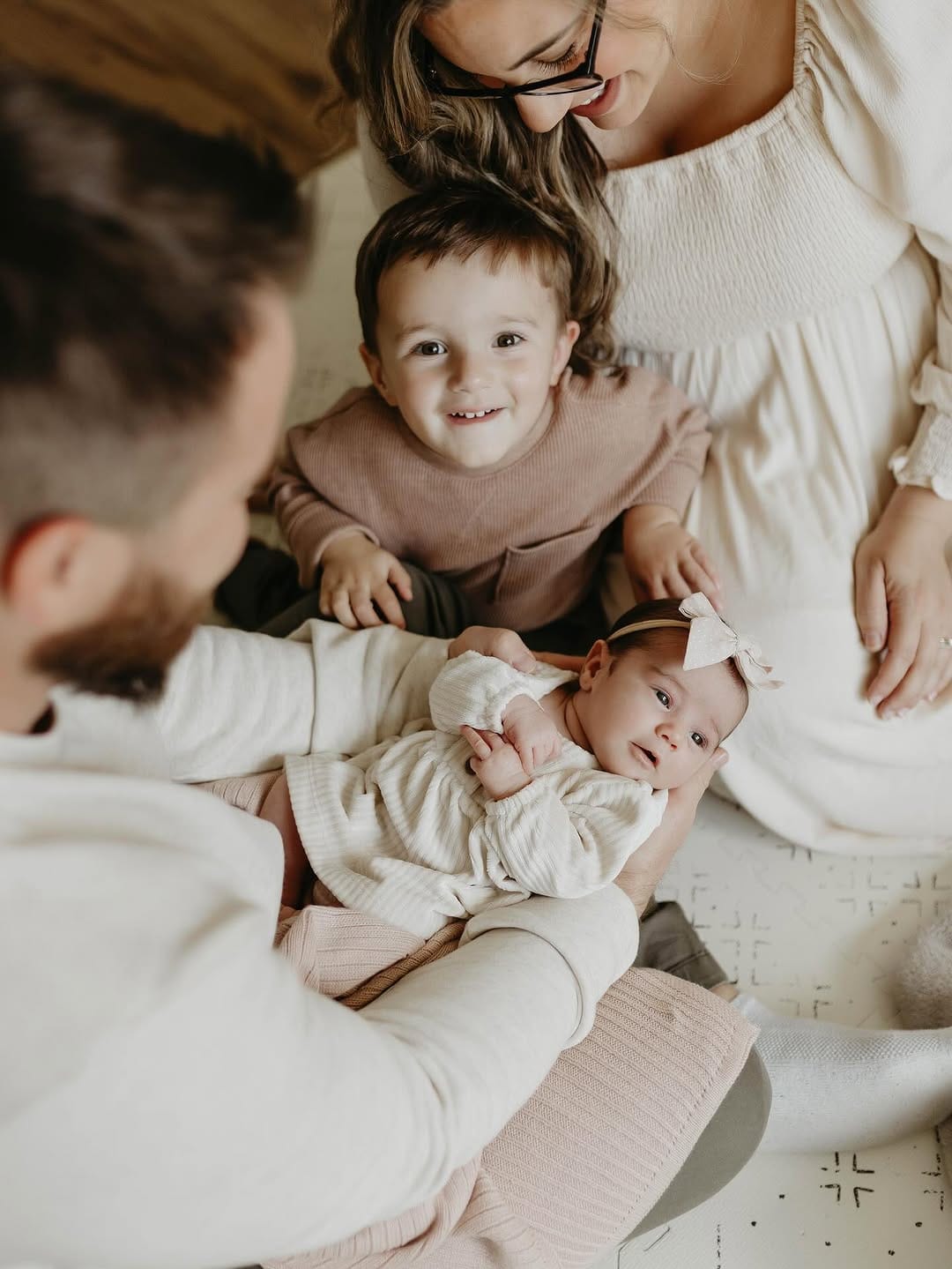 Post 1 by 𝙳 𝙰 𝙺 𝙾 𝚃 𝙰 on Instagram (carousel)
