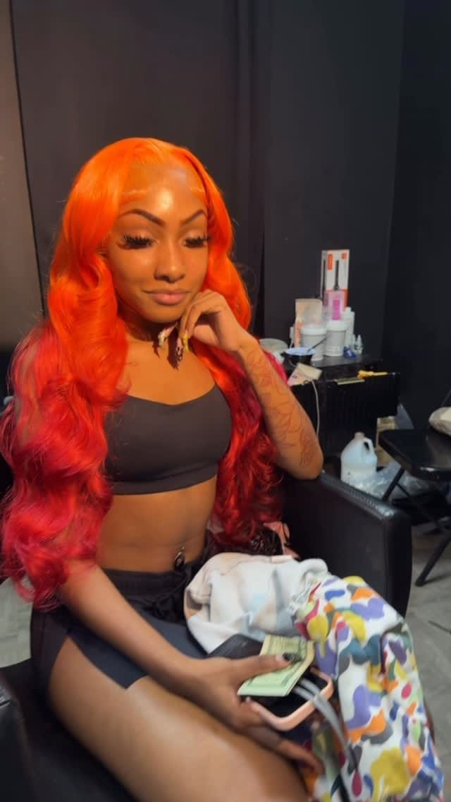 Post 9 by Miamihairsylist🖤 on Instagram (video)