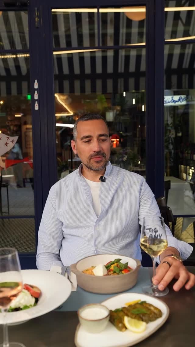Post 6 by Nikolaos Nyfoudis on Instagram (video)