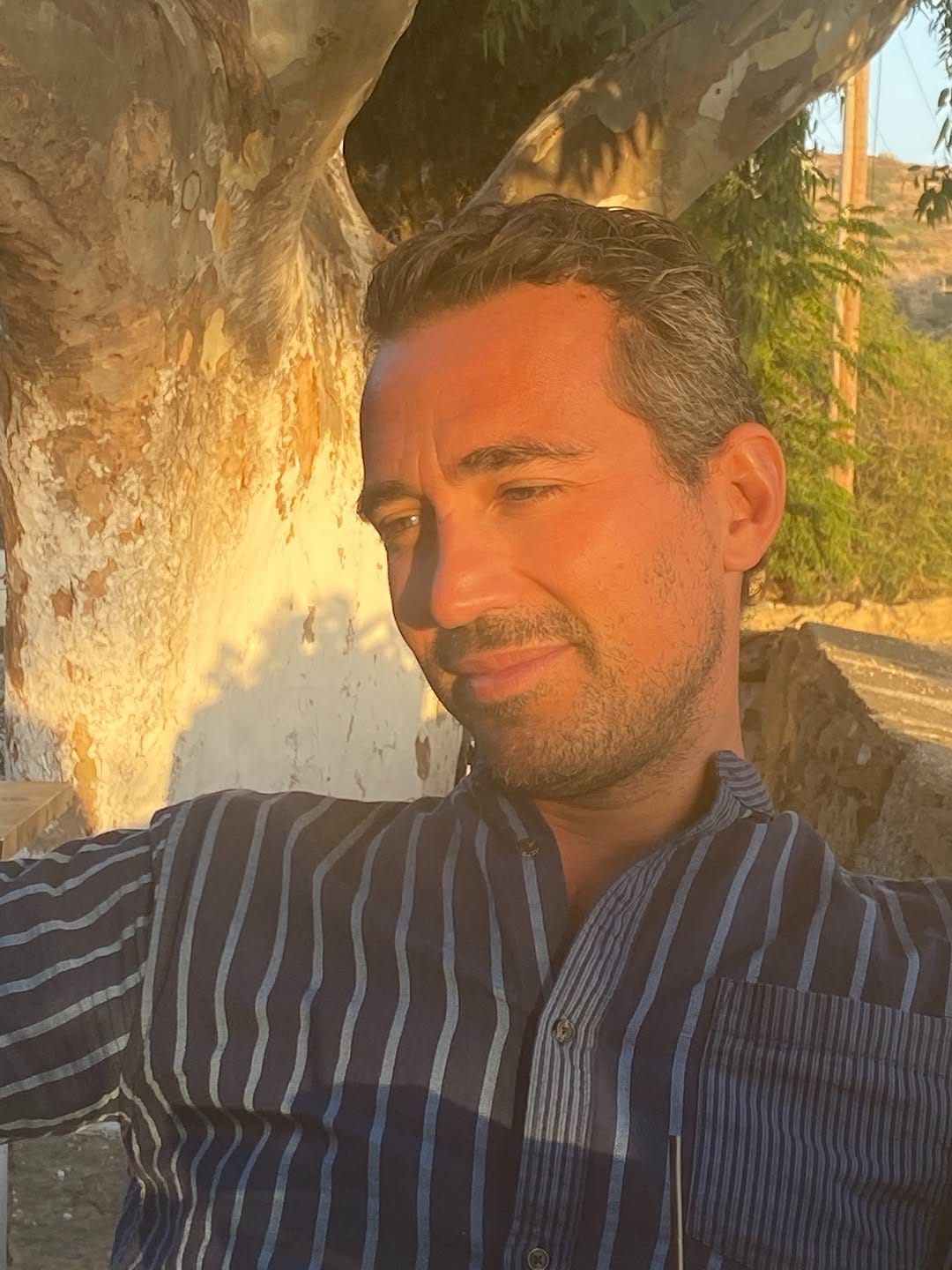 Post 8 by Nikolaos Nyfoudis on Instagram (image)