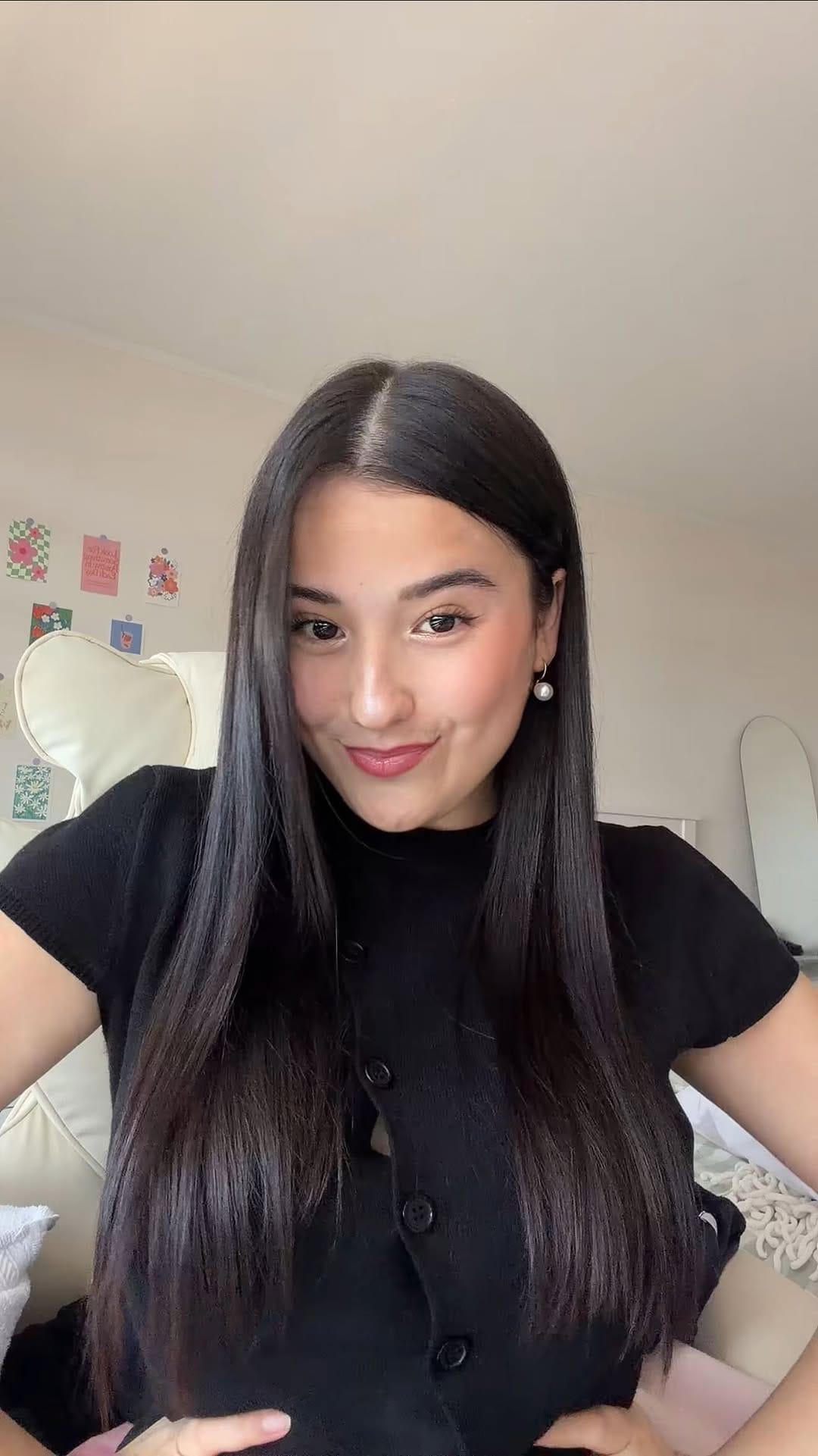 Post 8 by Vanessa Alaska on Instagram (video)