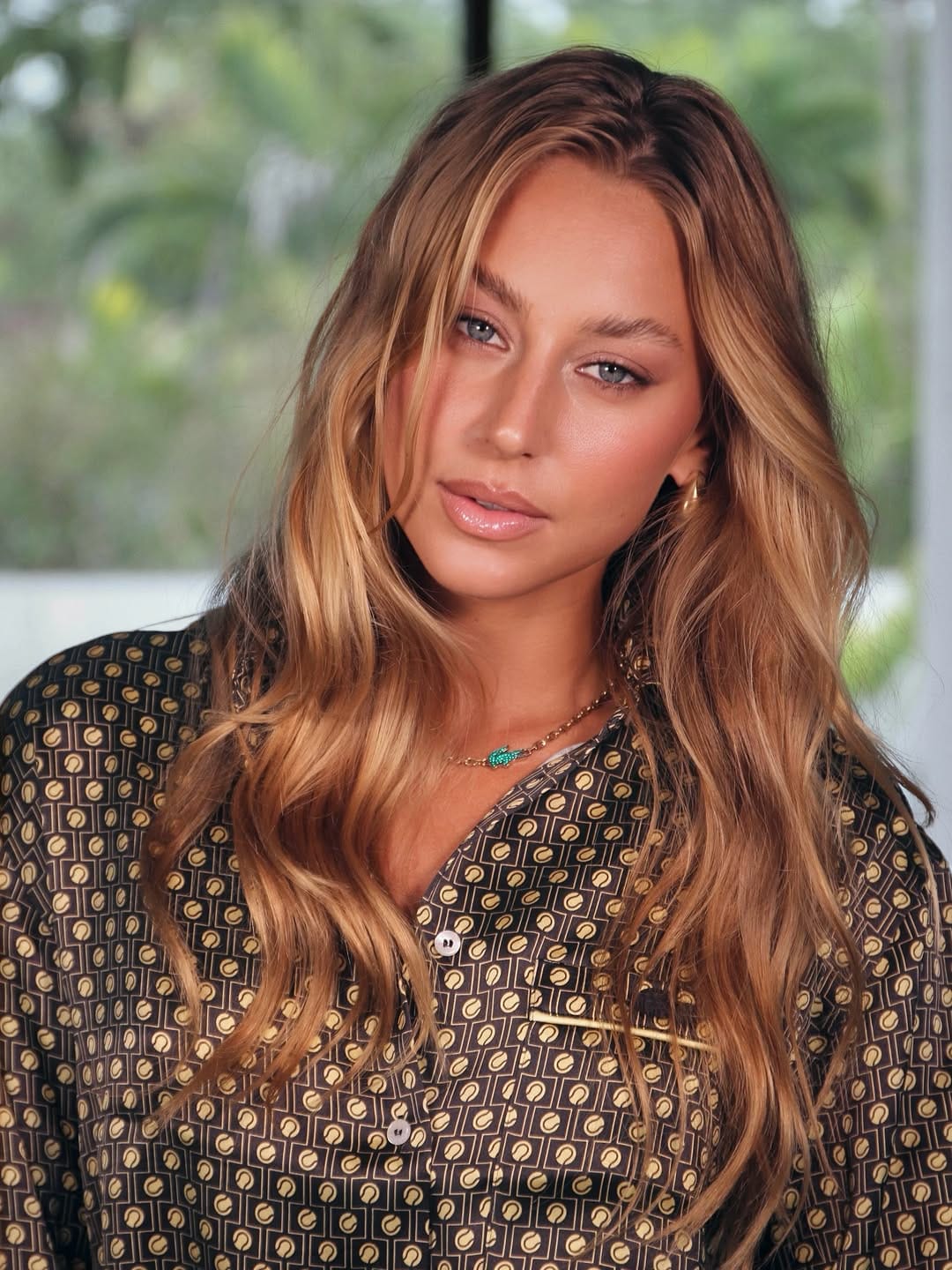 Post 2 by Miami Celebrity Makeup Artist on Instagram (carousel)