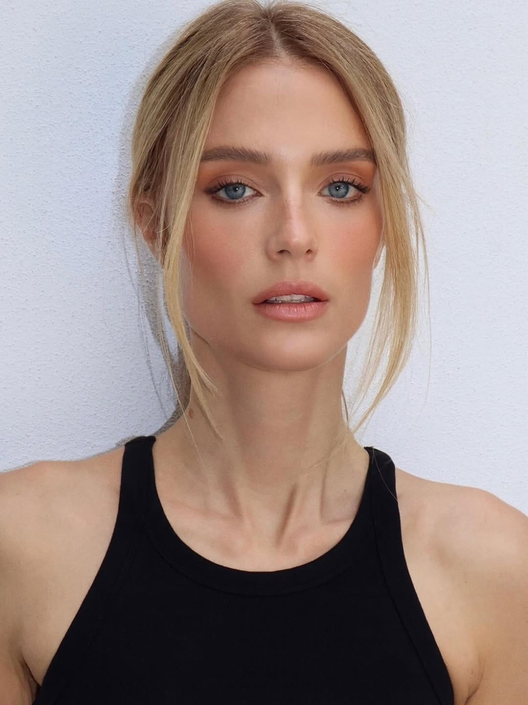 Post 6 by Lauren Hen on Instagram (image)