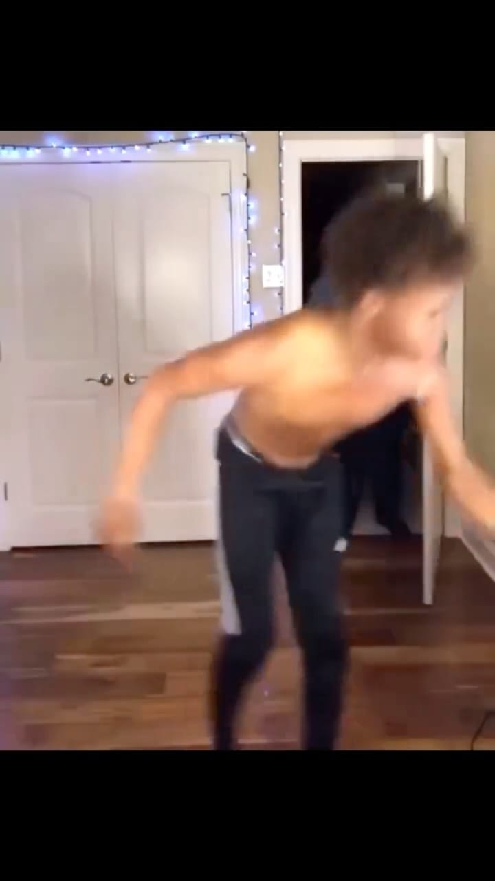 Post 6 by Laboo king j on Instagram (video)