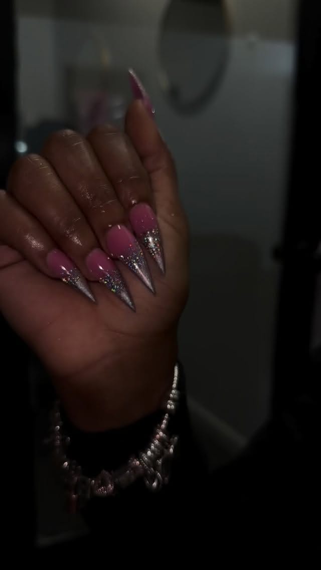 Post 6 by Atlanta Nail Tech on Instagram (video)