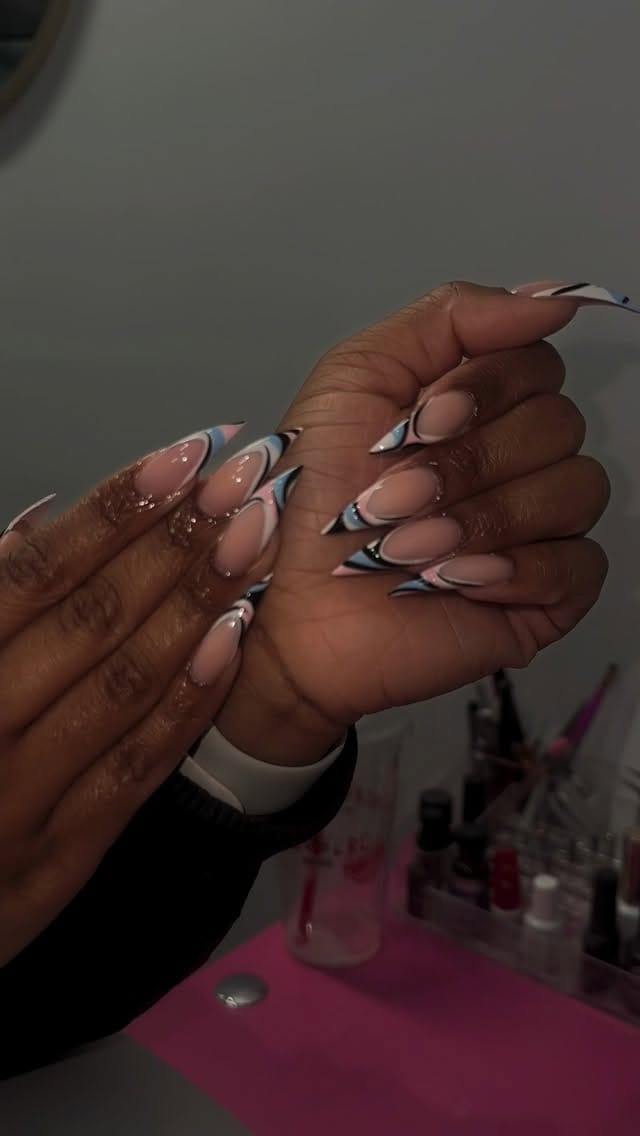 Post 8 by Atlanta Nail Tech on Instagram (video)