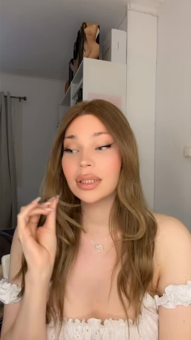Post 8 by Camille 💕 on Instagram (video)