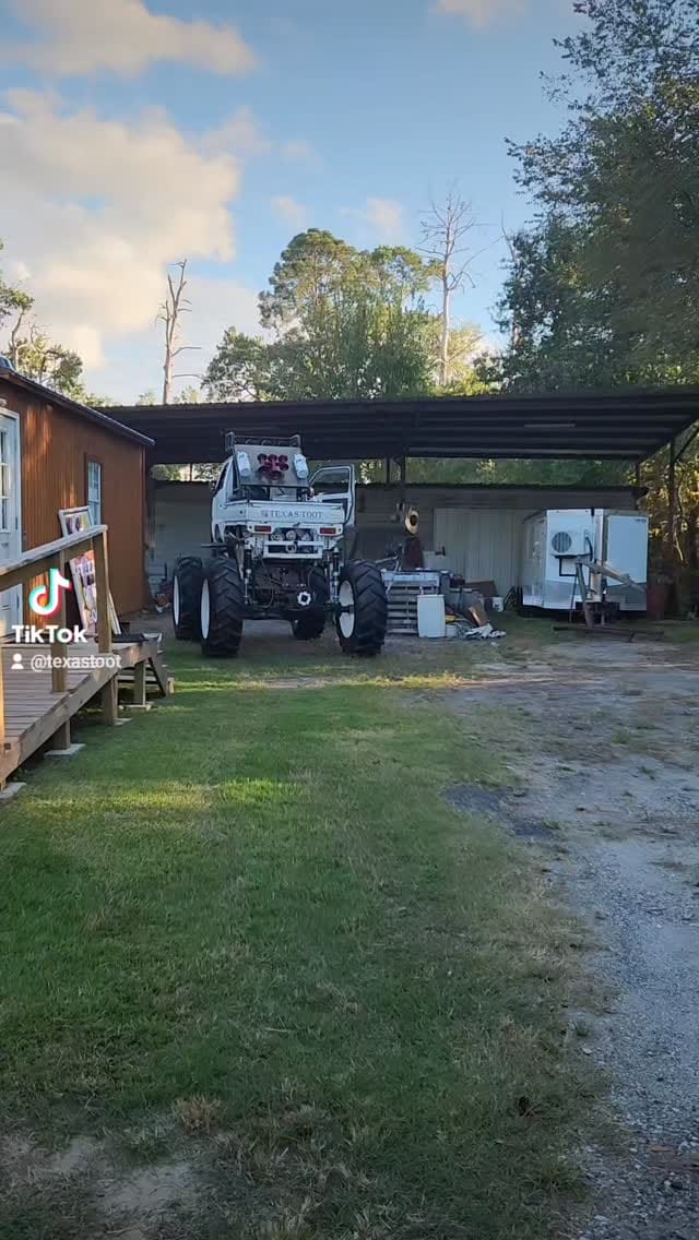 Post 7 by Texas Toot on Instagram (video)
