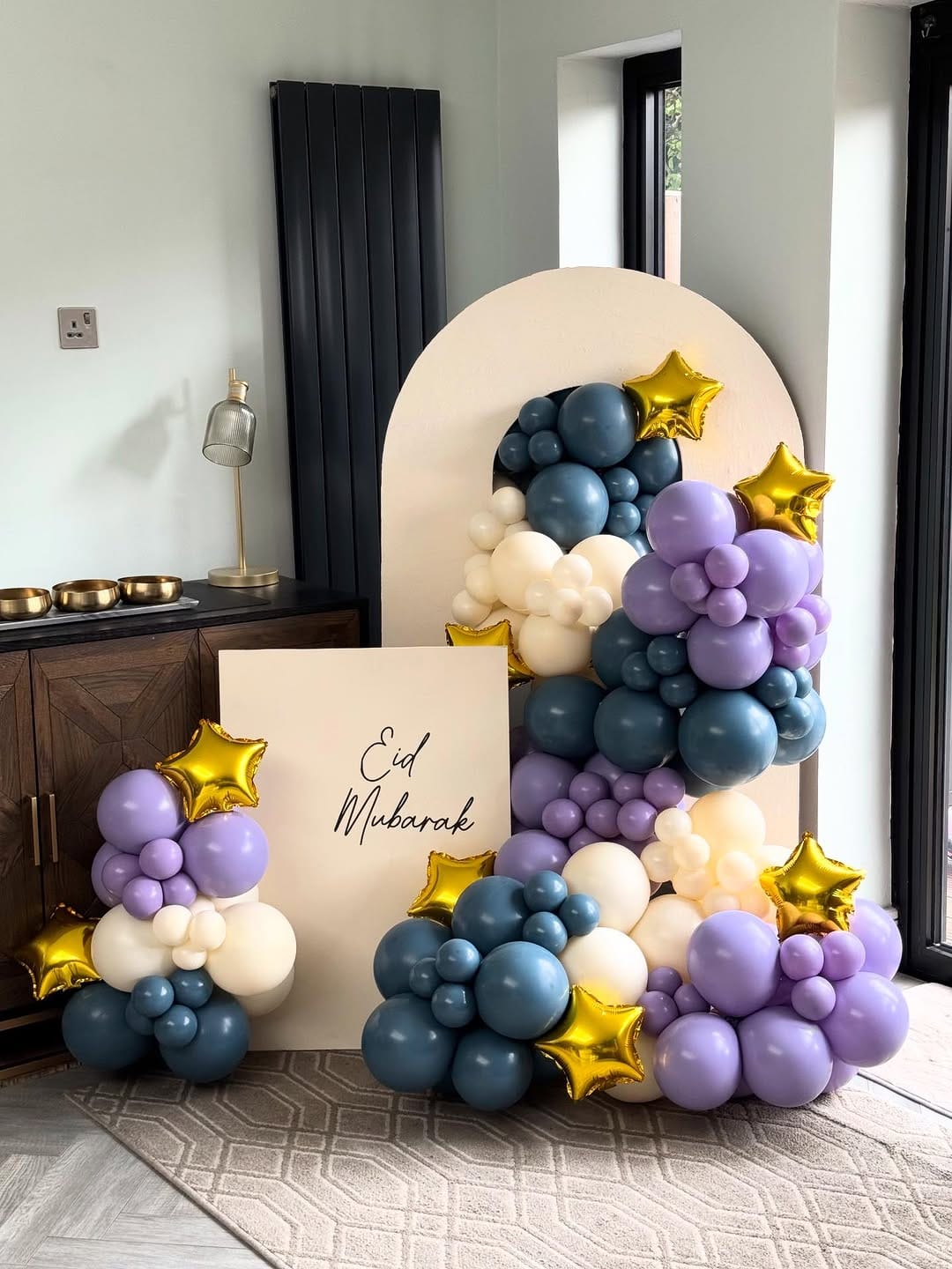 Post 2 by Luxury balloon & floral decor✨ on Instagram (carousel)