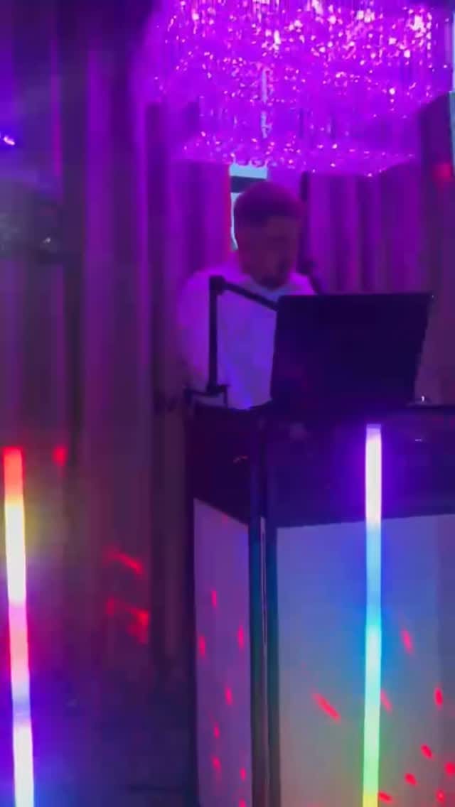 Post 5 by Singers Secreto on Instagram (video)