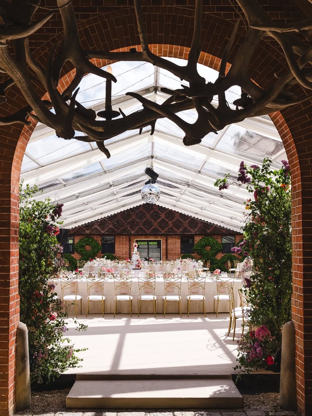 Post 7 by Constance Taylor | Relaxed Luxury Wedding Planner on Instagram (image)