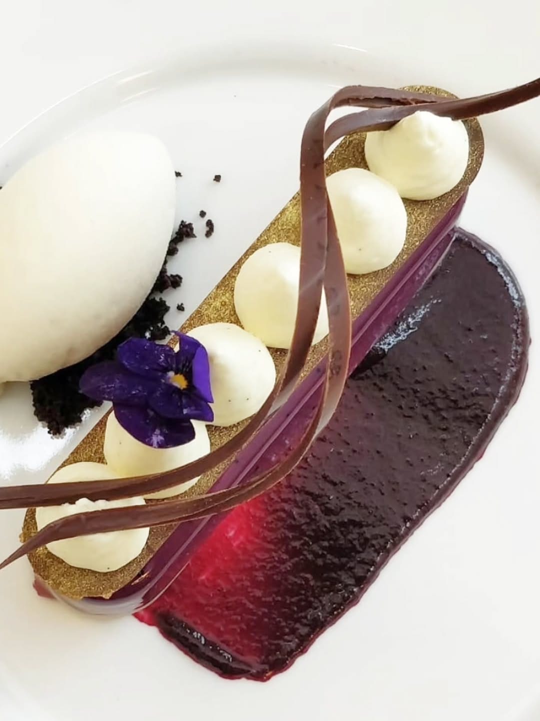 Post 8 by Potluck Cornwall I Food and drink experiences on Instagram (carousel)