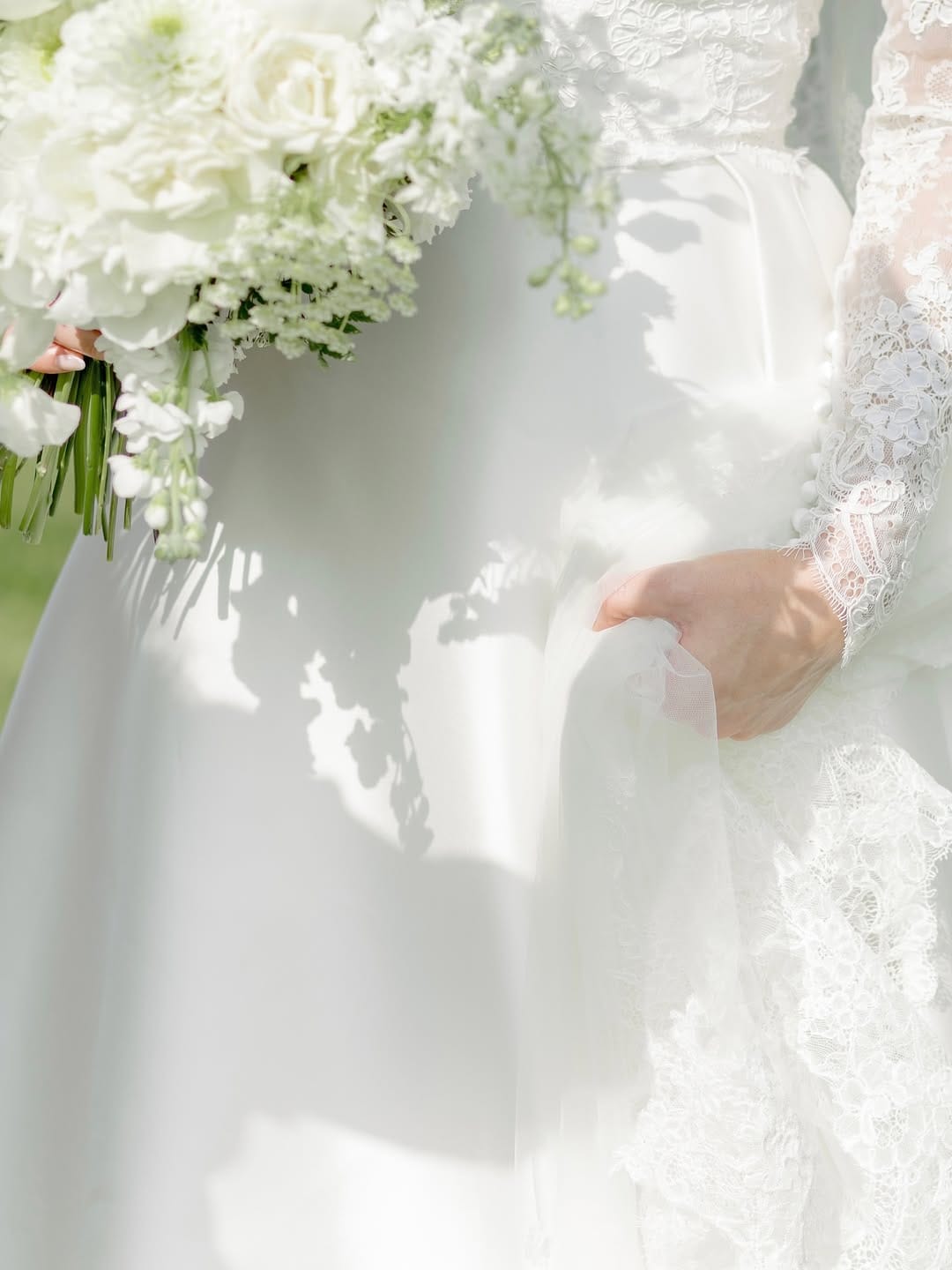 Post 4 by LAURA MCCRANOR WEDDINGS & EVENTS on Instagram (carousel)