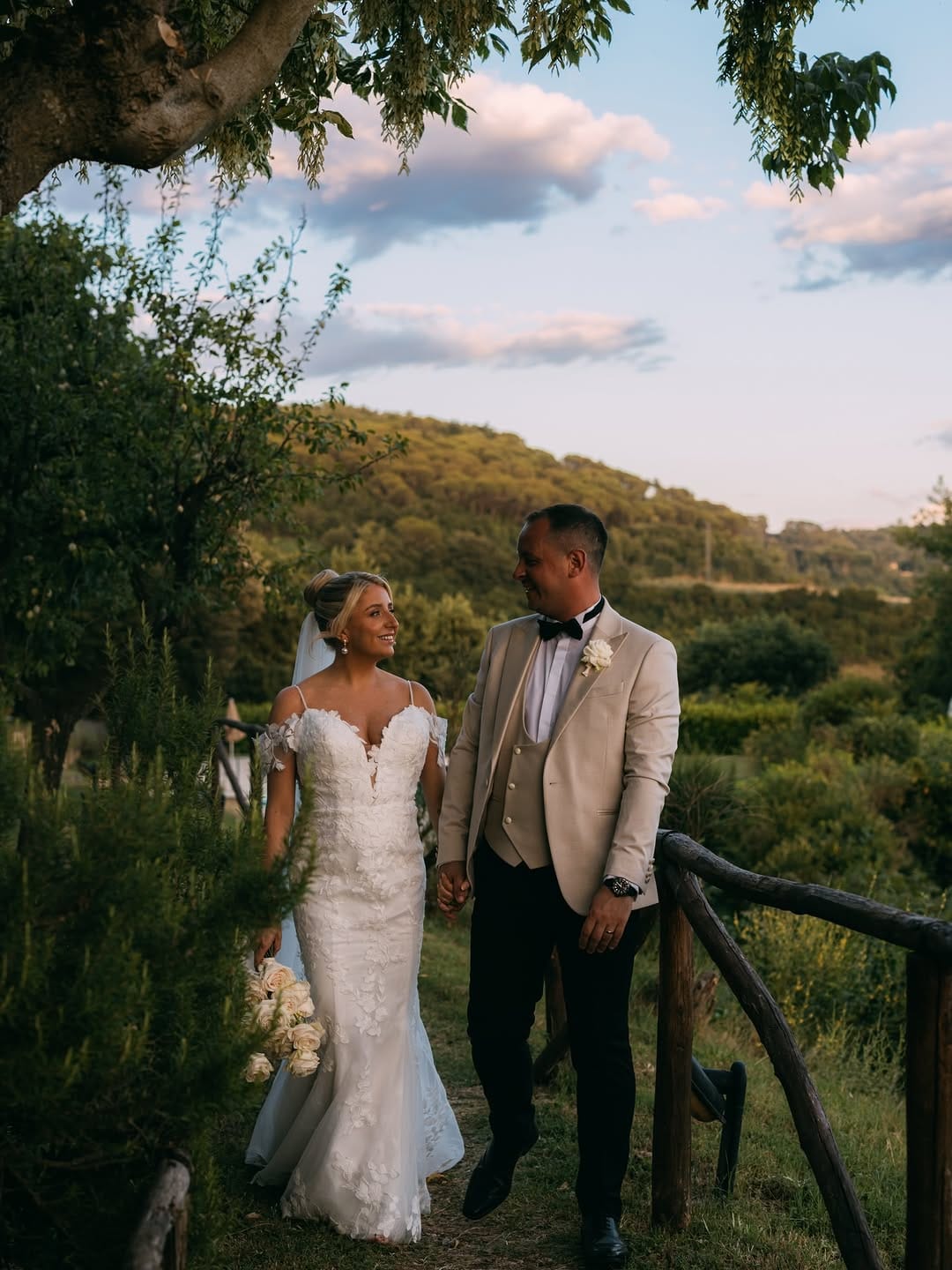 Post 8 by LAURA MCCRANOR WEDDINGS & EVENTS on Instagram (carousel)