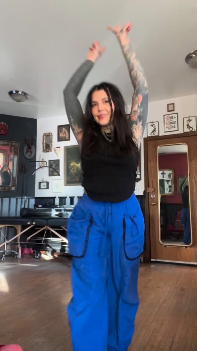 Post 8 by Erinn Nicole on Instagram (video)