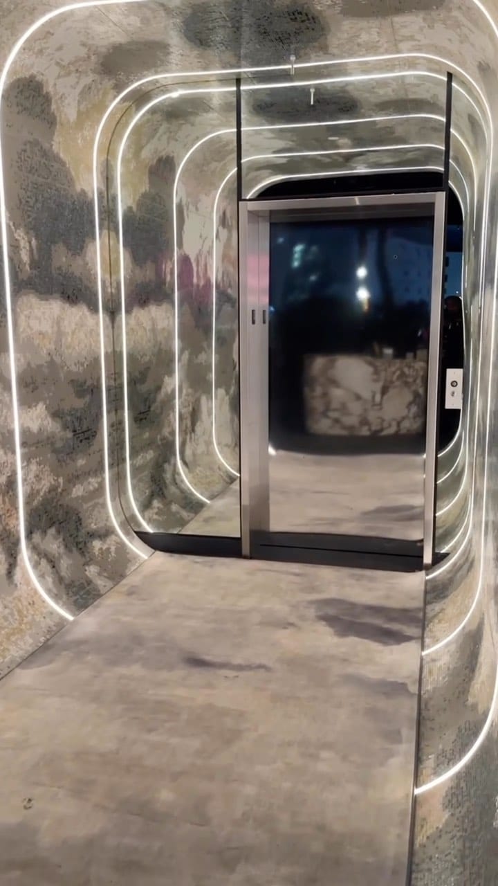 Post 3 by ELLILUX on Instagram (video)