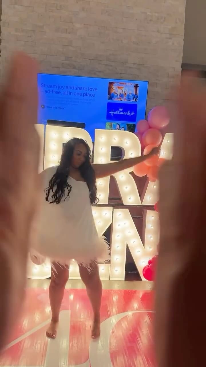 Post 2 by Gwen White on Instagram (video)
