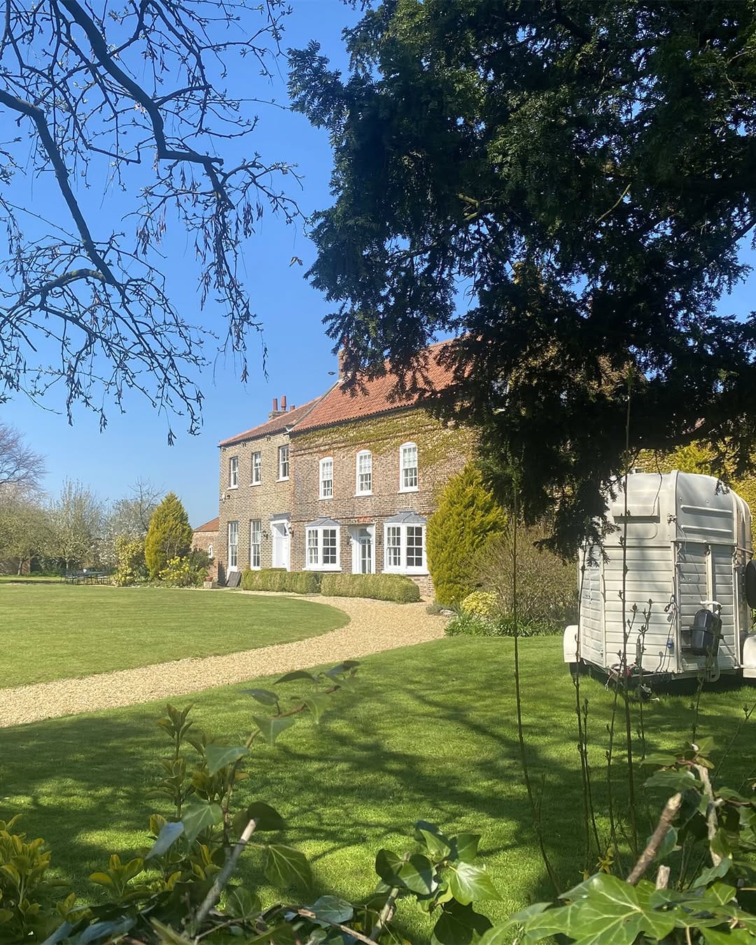 Post 6 by Hornington Manor on Instagram (image)