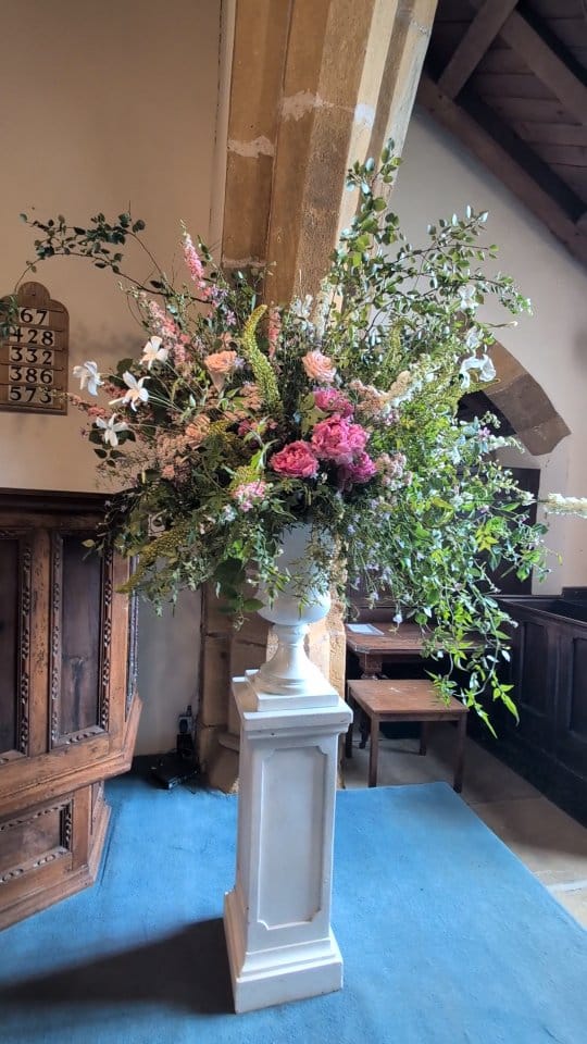 Post 5 by LUCY WRIGHT EVENTS on Instagram (video)