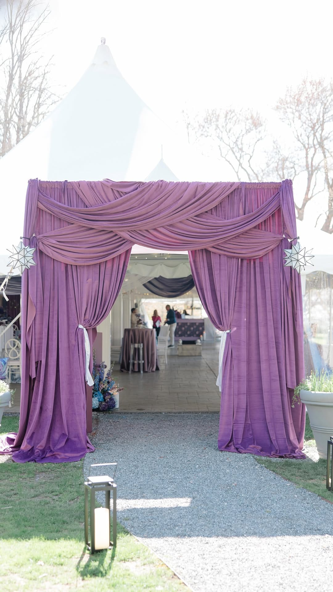 Post 4 by Carissa Corsi | Rhode Island Wedding Planner on Instagram (video)