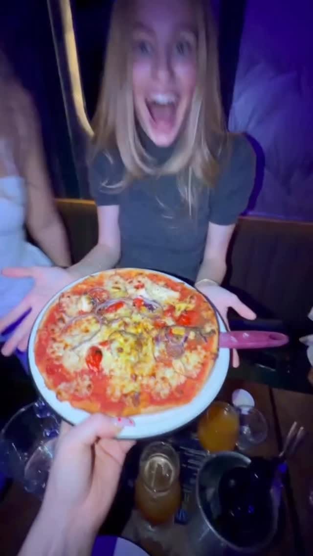 Post 8 by Bottomless Brunch & Dinner Party 🪩 on Instagram (video)